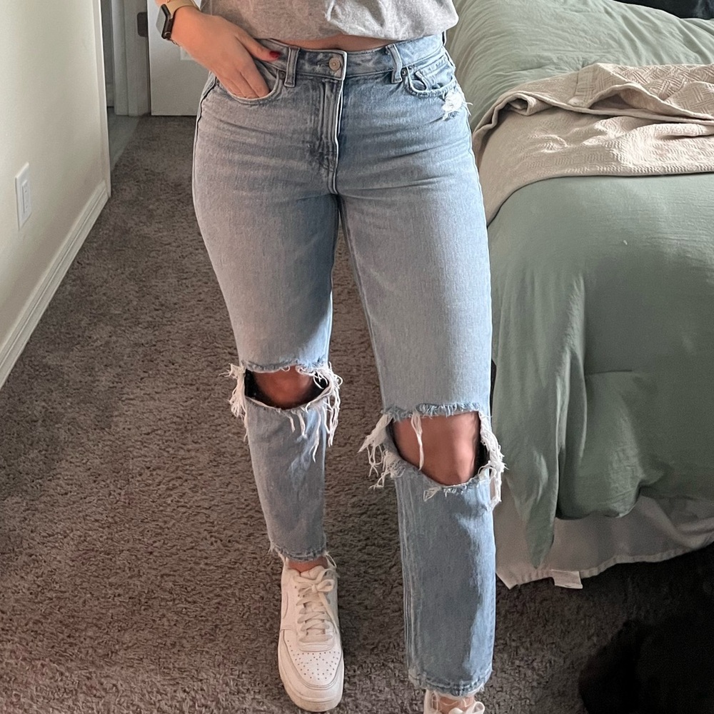 American Eagle Mom Jean Size 4